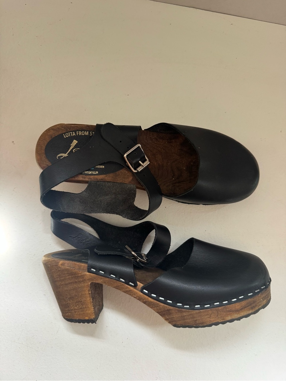 Lotta From Stockholm Black Leather Clog Sandals with Buckle Strap 39